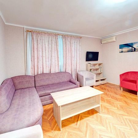 Apartments Near The Palace Of Sports Kiev Exterior foto
